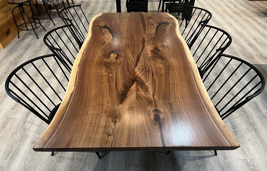 Top 5 Reasons Live Edge Tables Are a Must-Have for Nature-Inspired Interiors